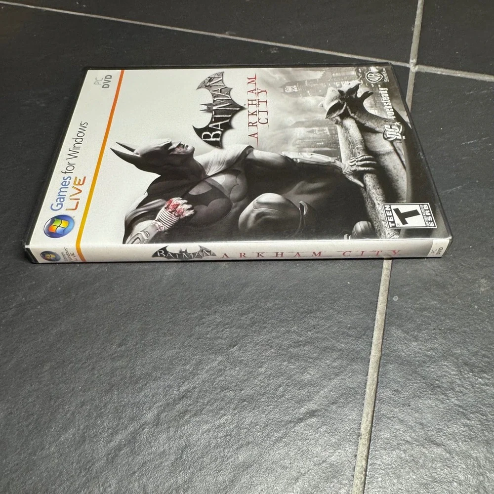 Batman Arkham City PC DVD‎ Games for Windows Live Rocksteady WB Games 2-Disc Set